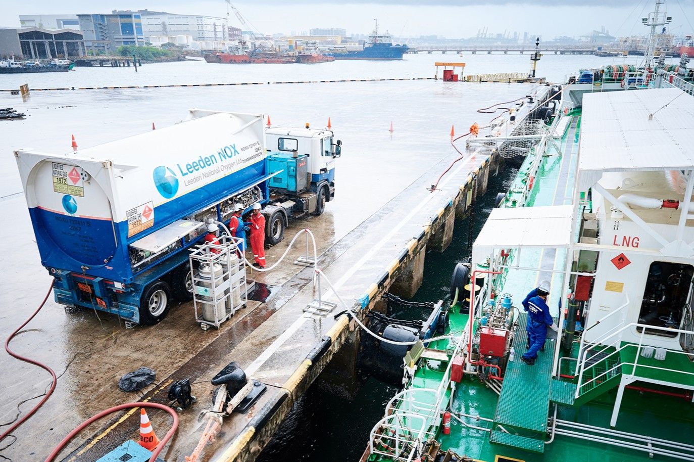 Singapore: Pavilion Energy supplies LNG to TFG Marine dual-fuel bunker tanker
