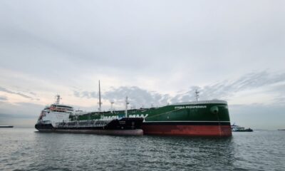 Singapore: Global Energy celebrates first methanol marine fuel delivery with IMO type II bunker tanker