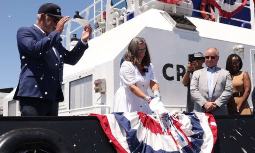 Crowley christens US first fully electric tugboat “eWolf” at Port of San Diego 26 Crowley christens US first fully electric tugboat “eWolf” at Port of San Diego
