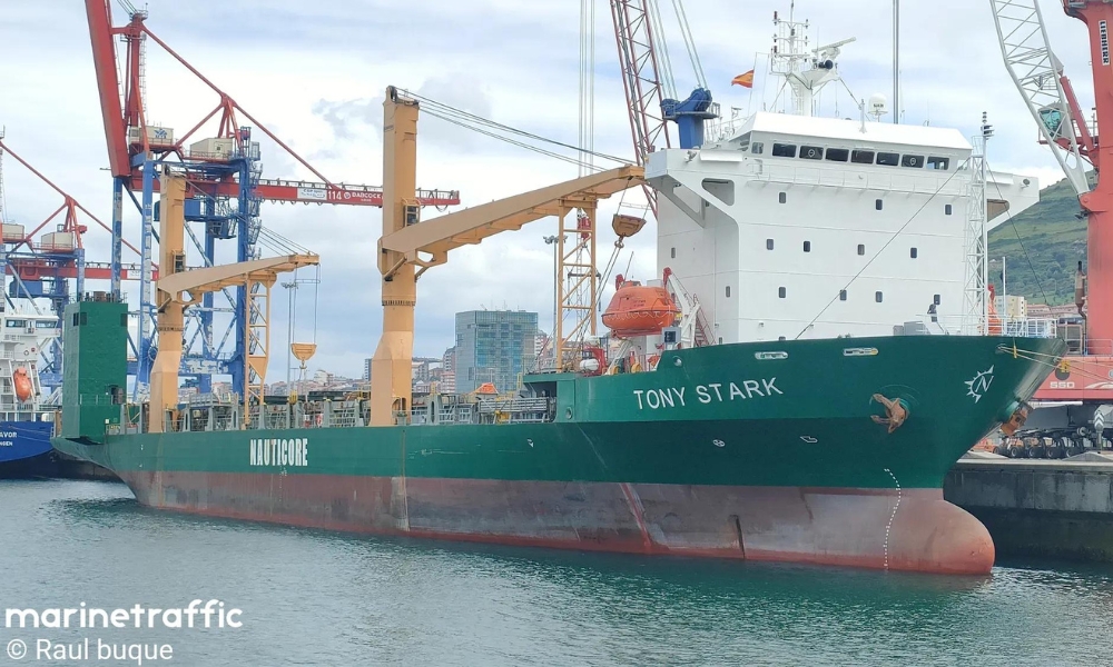Marine Traffic / Raul Buque