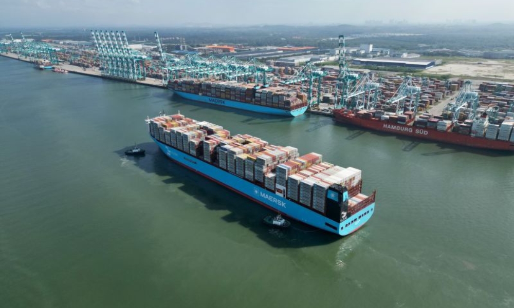 Maersk joins LR and Core Power to study nuclear-powered container shipping 26 Maersk joins LR and Core Power to study nuclear-powered container shipping