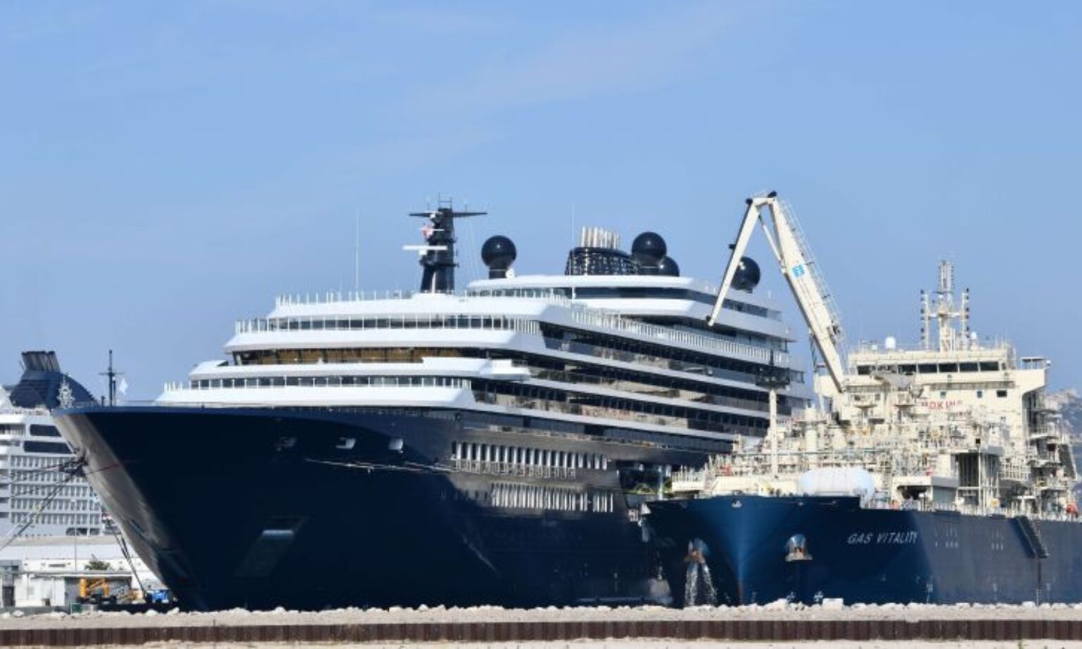 TotalEnergies delivers LNG bunker fuel to yacht “Ilma” in Marseille Fos ...