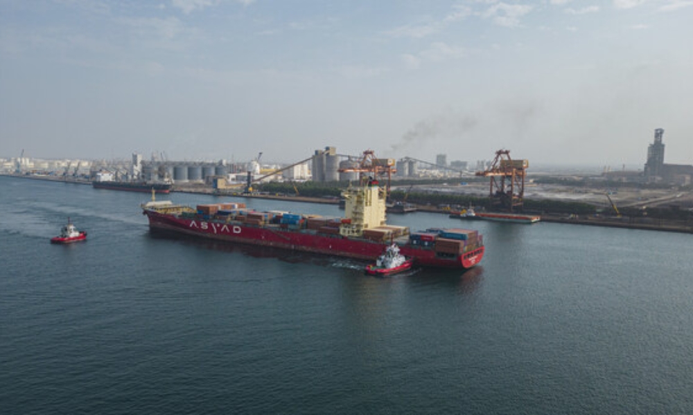 Asyad Group and partners to set up Oman as global low-carbon bunkering hub