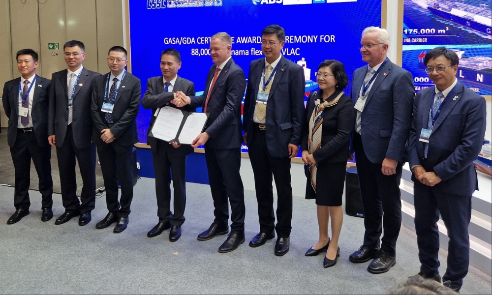 LNG bunker vessel among Hudong Zhonghua designs to gain DNV certificates 26 LNG bunker vessel among Hudong Zhonghua designs to gain DNV certificates