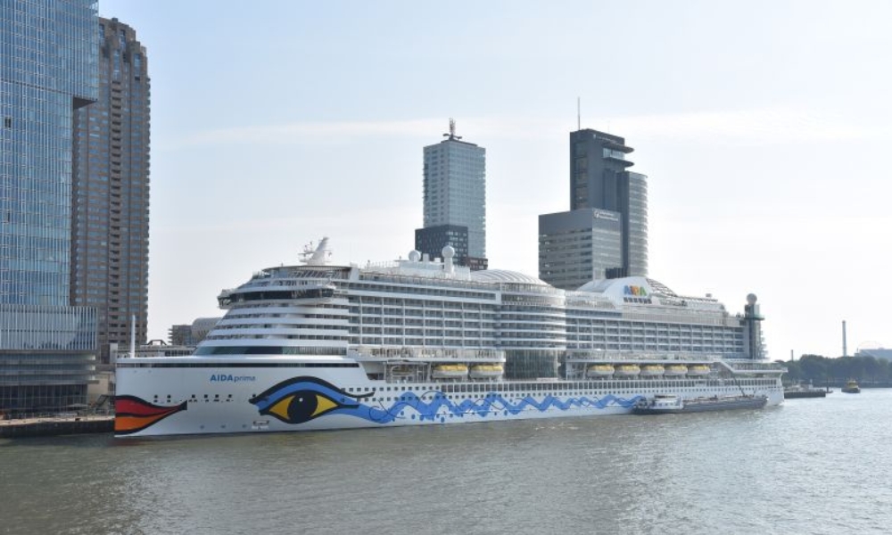“AIDAprima” refuelled with 100% renewable bio bunker fuel in Rotterdam