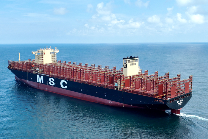 China: Jiangsu Yangzi Xinfu Shipbuilding delivers first LNG dual-fuel boxship to MSC 27 MSC SIENA