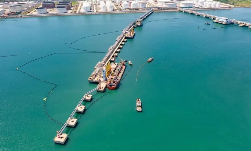 Shandong Port successfully obtains qualifications to conduct green methanol bunkering