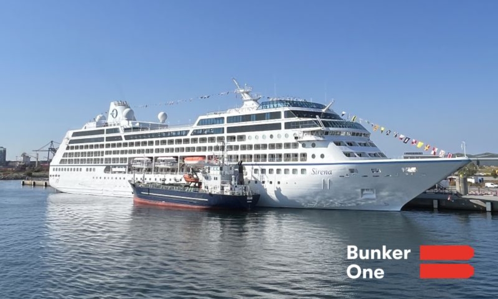 Bunker One completes B24 bunkering operation in Copenhagen 26 Bunker One completes B24 bunkering operation in Copenhagen