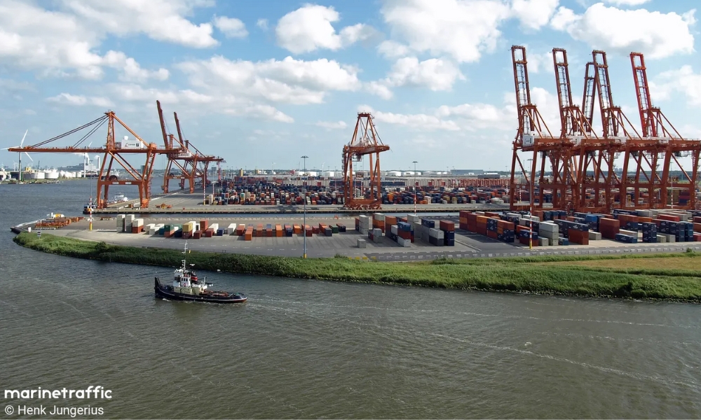 Port of Amsterdam to ban use of open-loop scrubber from 1 January 26 MarineTraffic / Henk Jungerius