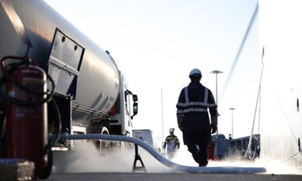 UECC wraps up first truck-to-ship bio-LNG bunkering operation in Spain