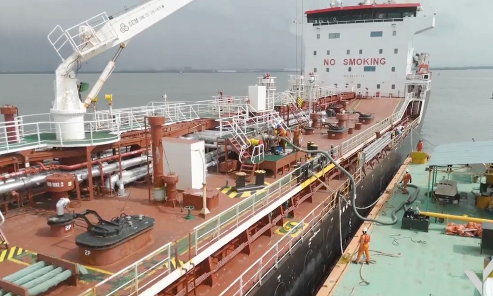 Viroque Energy completes its first physical bunker supply operation in Colombia 26 Viroque Energy completes its first physical bunker supply operation in Colombia