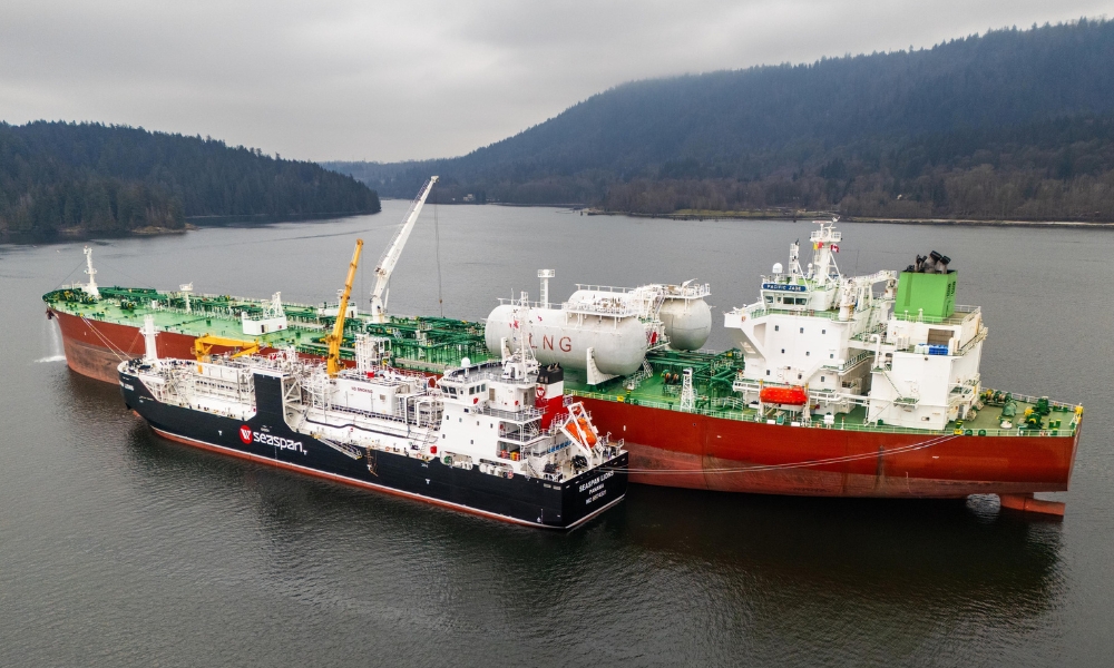 Seaspan Energy wraps up first ship-to-ship LNG bunkering operation in Canada 26 Seaspan Energy wraps up first ship-to-ship LNG bunkering operation in Canada
