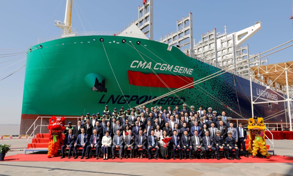Chinese shipbuilder delivers CMA CGM’s Singapore-flagged LNG-powered boxship