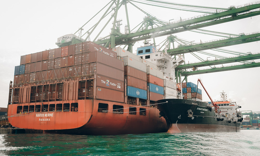 Sinobunker completes first overseas bunkering operation via “Straits Integrity” at Singapore port 26 RMF07629 MT