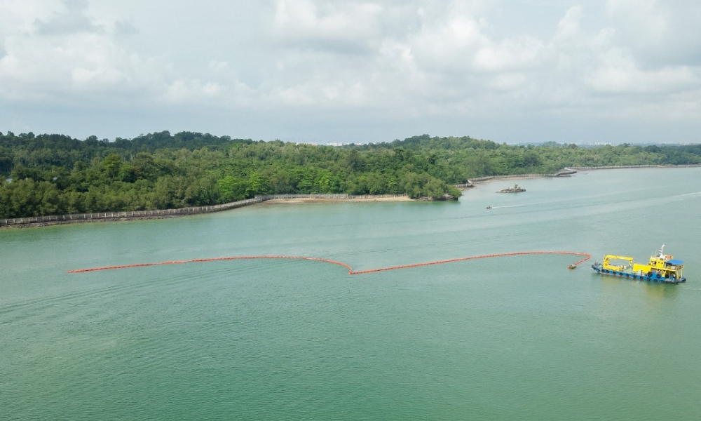 Malaysia: Johor oil spill caused during bunker transfer from terminal to “MT Epitome”
