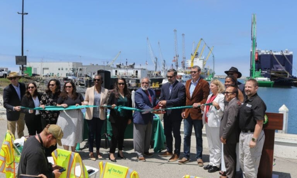 Port of Hueneme reveals second emissions capture and control barge