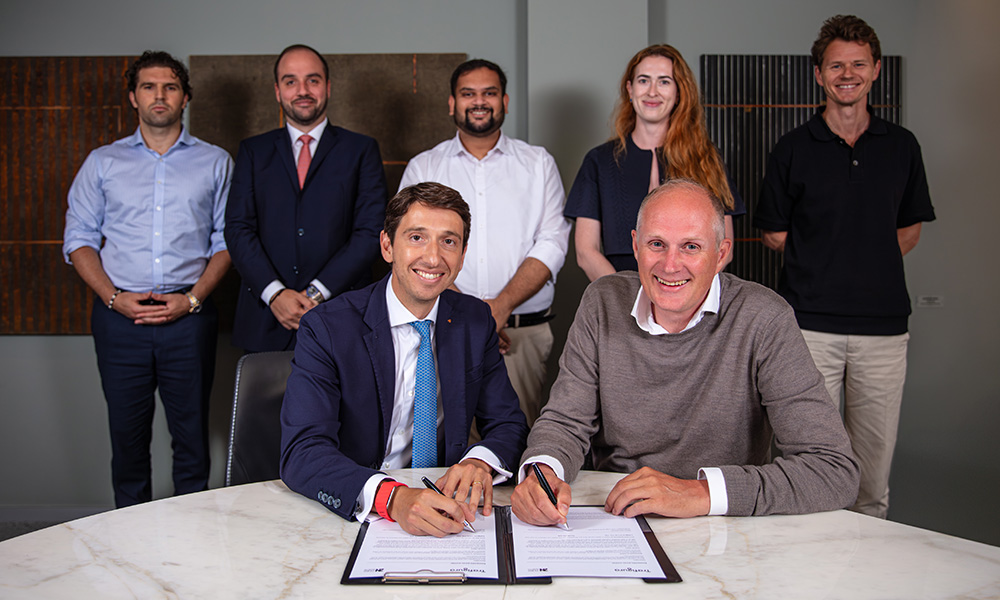 Trafigura ZN signing MT