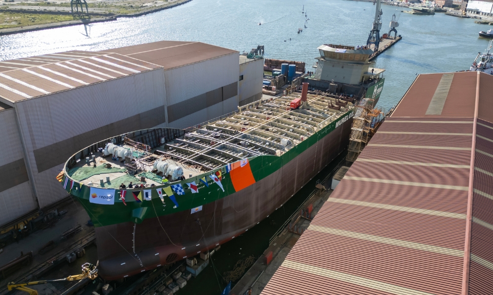 Mureloil launches hybrid chemical tanker for bunkering operations, terminal transport
