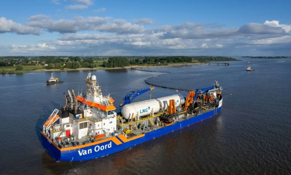 Van Oord dredger “Vox Ariane” completes its first bio-LNG bunkering