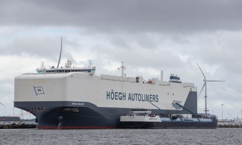 Shell completes LNG bunkering operation of Höegh PCTC in Belgium