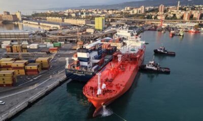 Edison and CMA CGM wrap up first LNG STS bunkering operation of boxship in Italy