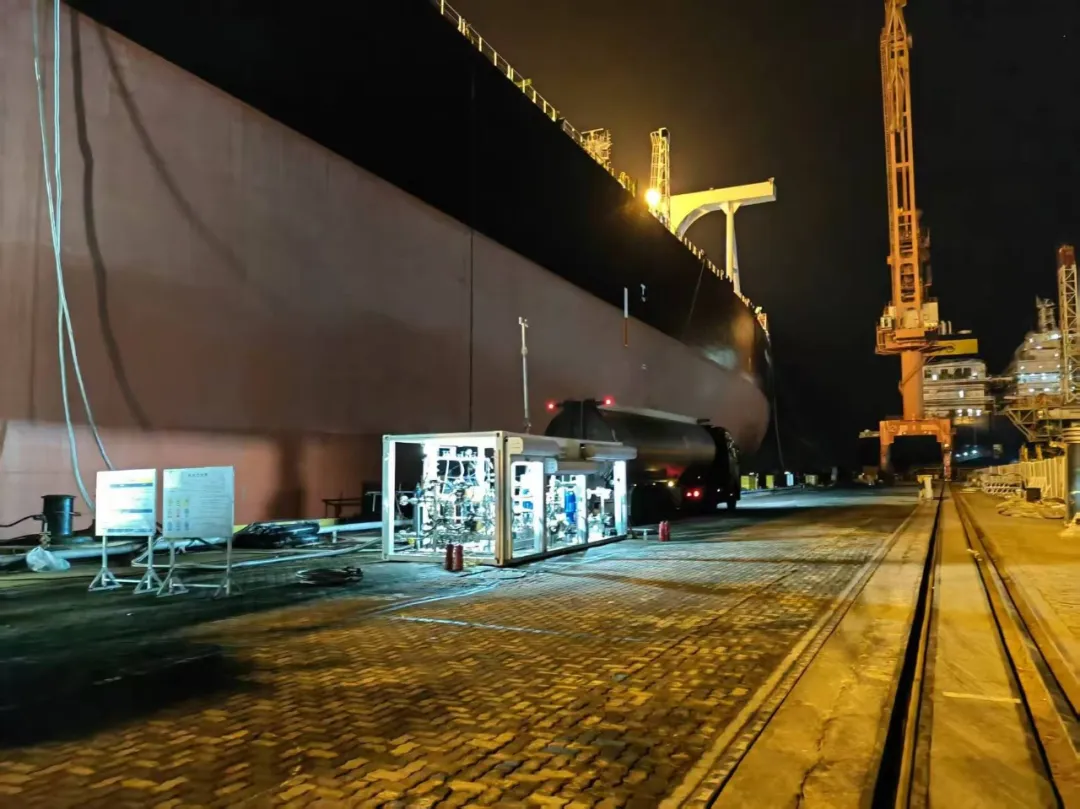 China: CCBC completes first methanol bunkering operation of coastal vessel in Dalian 