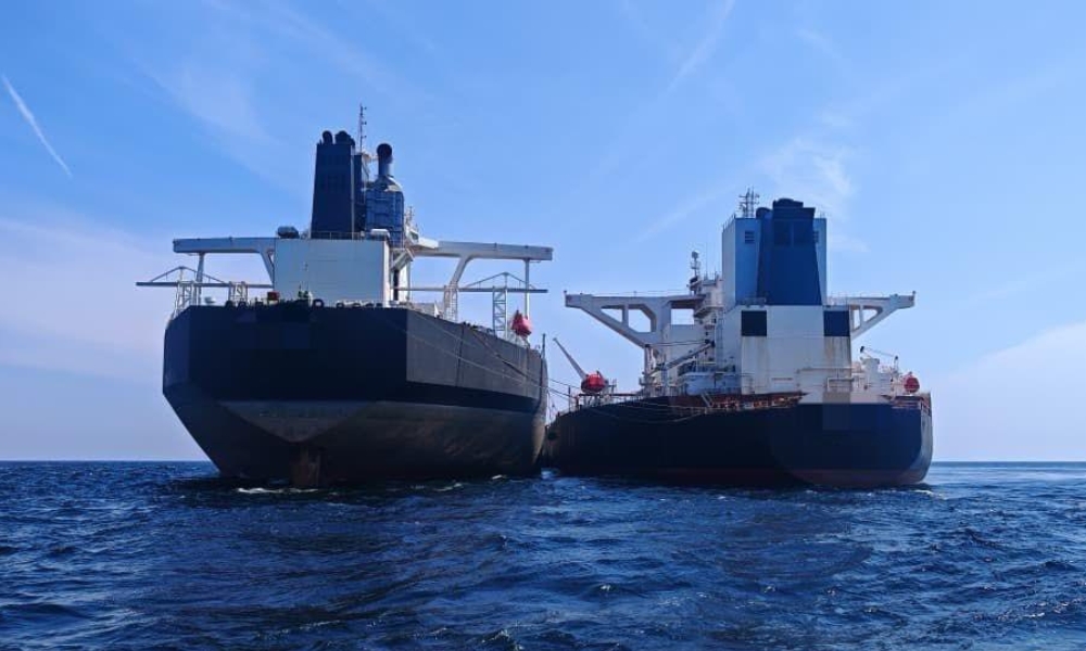 Malaysia: MMEA detains two tankers for alleged USD 129.5 mil illegal oil transfer