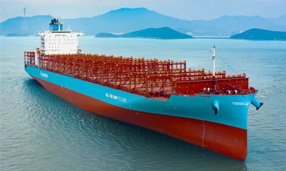 Tsuneishi Shipbuilding delivers methanol dual-fuel boxship at its China shipyard