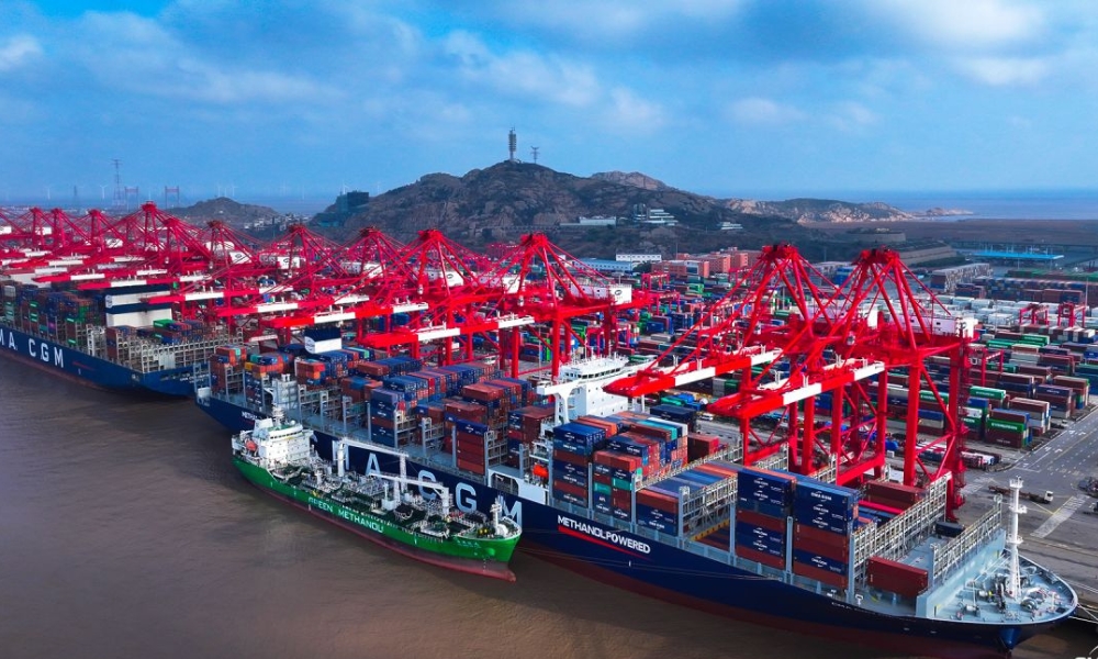 Yangshan Port sets new record for largest single biomethanol bunkering operation in China
