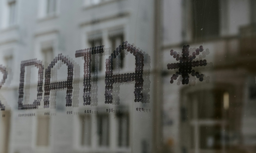 Claudio Schwarz on Unsplash