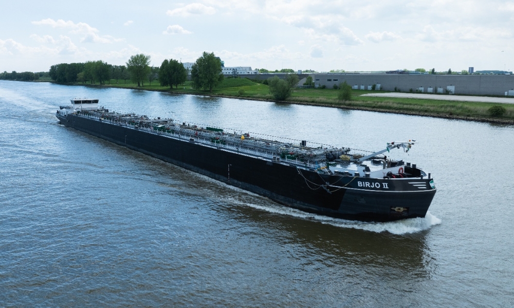 Dutch inland barge “Birjo II” to fully operate on B100 bio bunker fuel