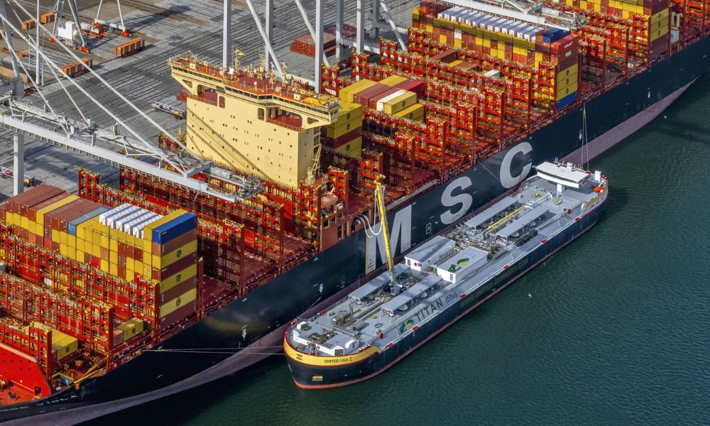 Titan supplies LNG bunker fuel to “MSC Viola” in Port of Rotterdam