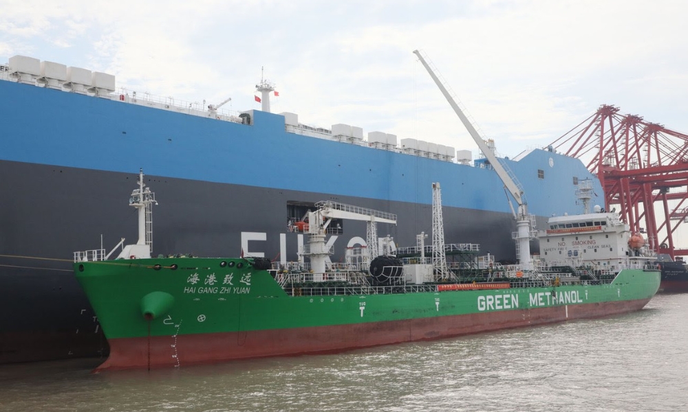 World Fuel and partners complete first green methanol bunkering of car carrier in Shanghai