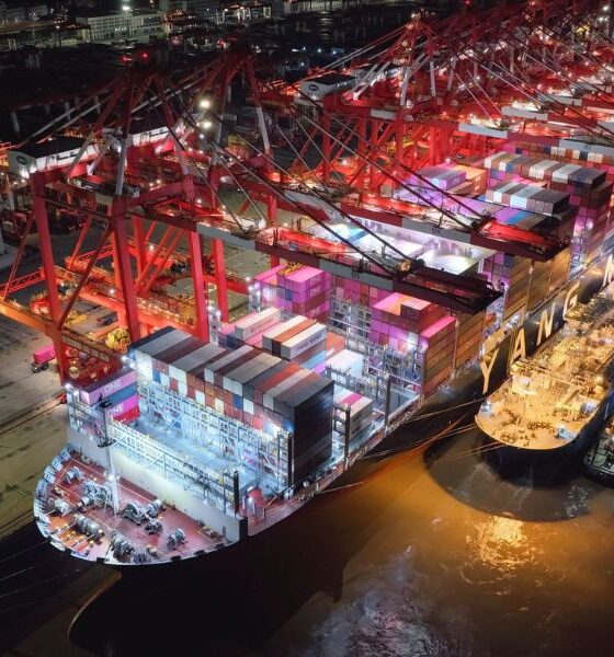 Yang Ming dual-fuel vessel completes first SIMOPS LNG bunkering operation in Shanghai