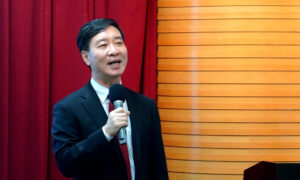 Dr Kang Wu