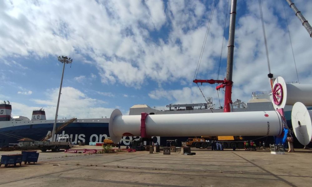 LDA’s methanol-powered “Spirit of Toulouse” gets Norsepower rotor sail in Shanghai